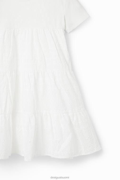 sveitsiläinen brodeerattu yhdistelmämekko Desigual tyttö F4V041155 vaatetus