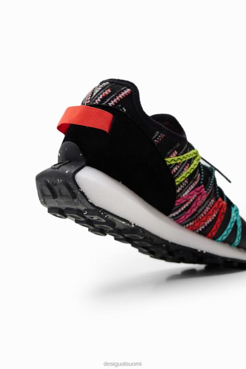 vaellus lenkkeilylenkkarit Desigual naiset F4V04988 jalkineet