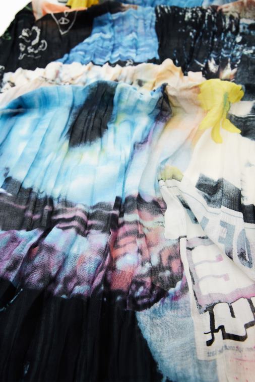 suorakaiteen muotoinen ryppyinen sanomalehti foulard Desigual naiset F4V04338 lisävaruste