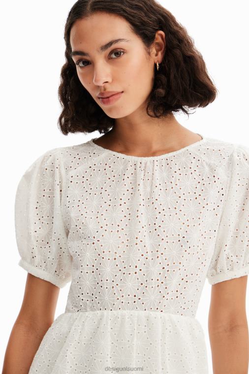 lyhyt sveitsiläinen brodeerattu mekko Desigual naiset F4V04548 vaatetus